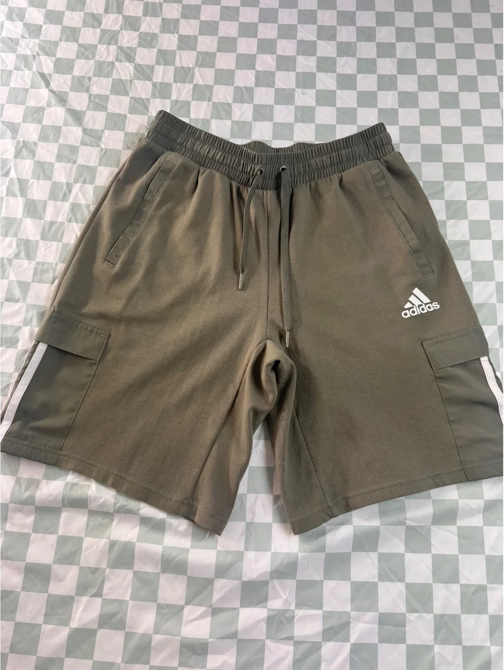 Adidas Men's Olive Green Cargo Shorts Size M